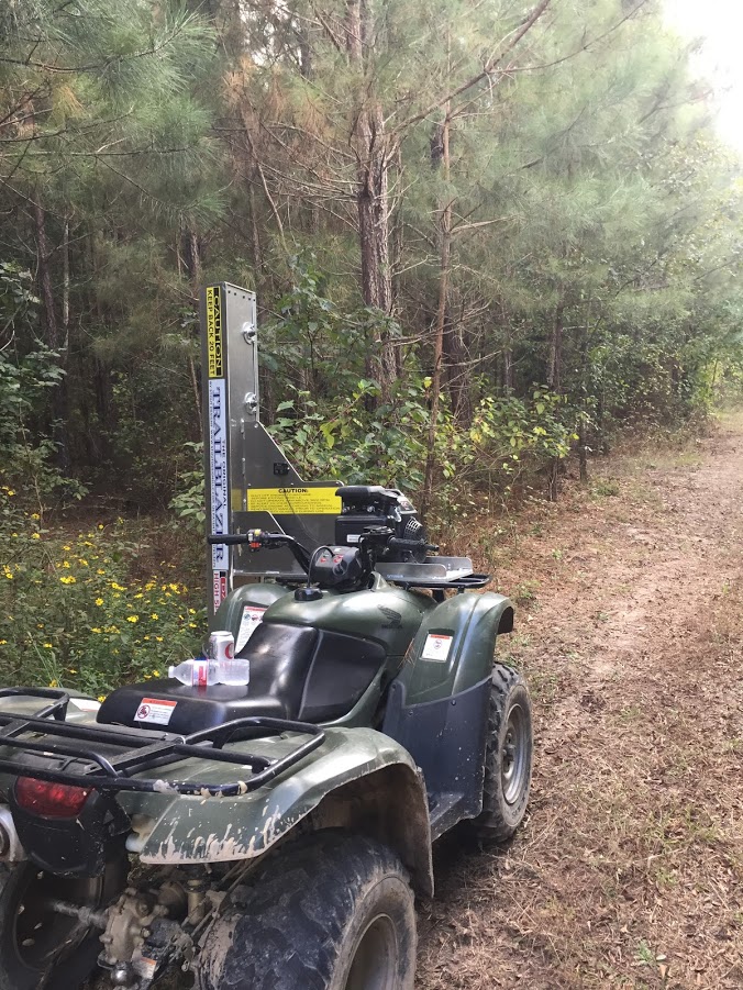 STOUT DESIGNS, LLC TRAILBLAZER TB001 OVERHANGING LIMB AND BRUSH CUTTER